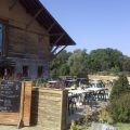 Terrasse du restaurant du parc Les Aigles du Léman.